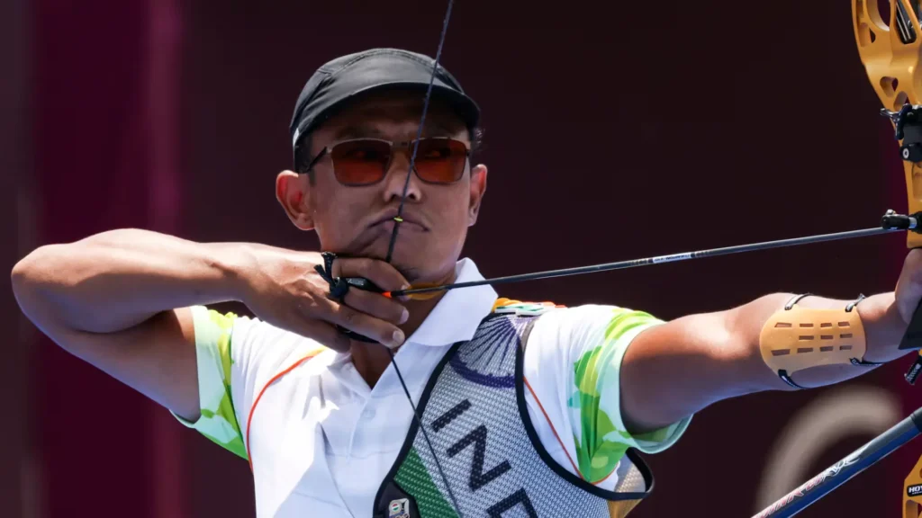 a man playing archery 